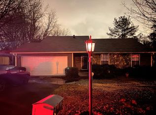 5771 Glenn Hollow Ln, Norcross, GA 30071