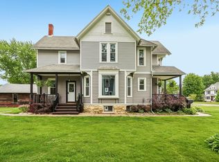 315 Park Ave, Prairie Du Sac, WI 53578