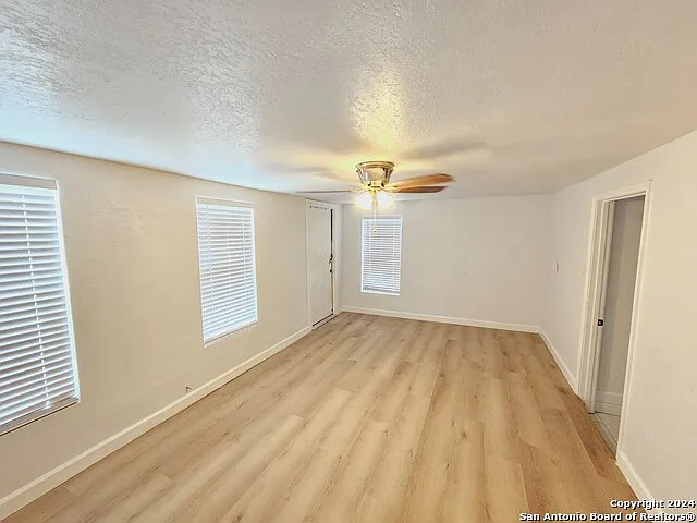 6700 Yellow Rose St — Photo 34