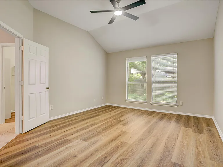 2342 Morgan Ridge Ln — Photo 11