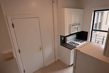 Rented by PMG Real Estate 