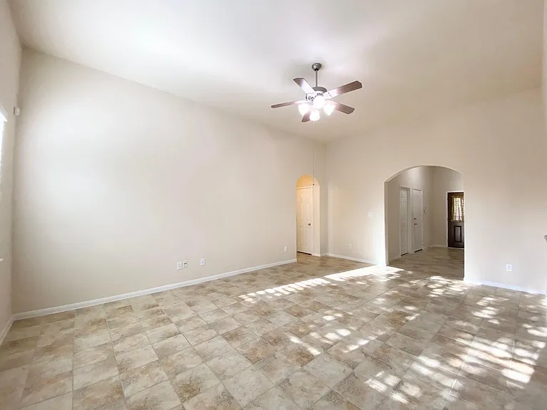 8922 Cedar Mound Ln — Photo 6