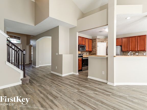 5th image of 3261 Horseshoe Trail Dr