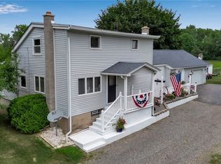 2839 Carmen Rd, Middleport, NY 14105