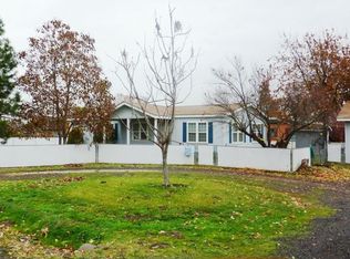 171 Laurelhurst St, Central Point, OR 97502