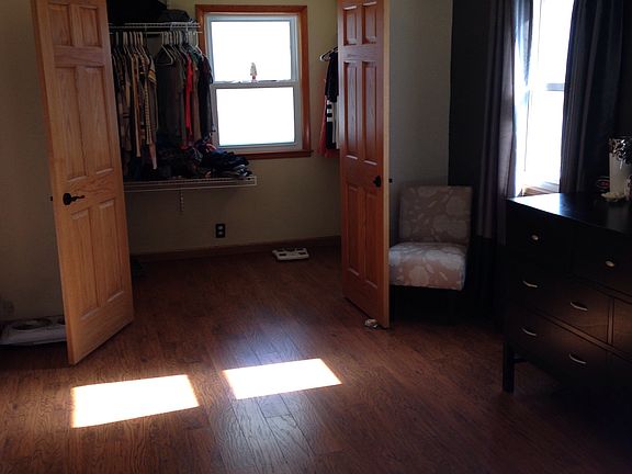 Master BR/Walk-In Closet