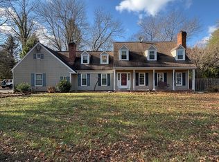 11 Milyko Dr, Washington Crossing, PA 18977