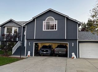 18312 E 11th Ave, Greenacres, WA 99016