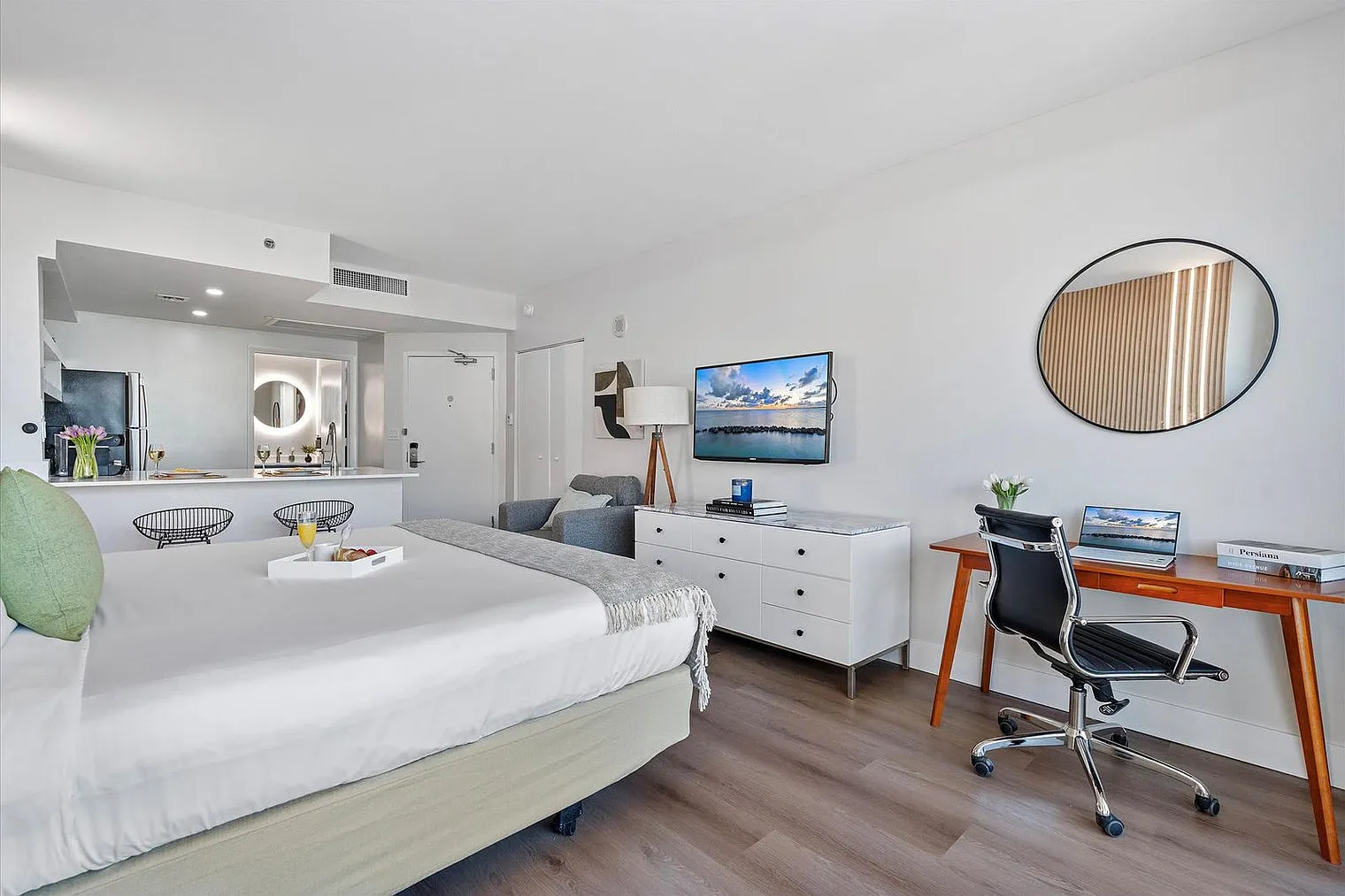 Studio, 1.0 bath, $4,134 — Photo 1