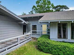 5516 Alakoko Dr, Diamondhead, MS 39525