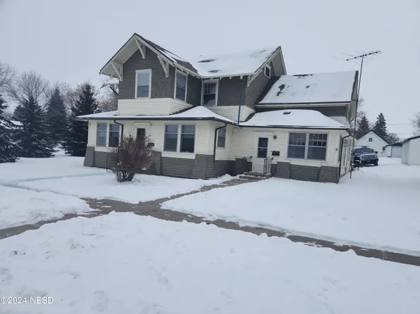 618-620 2nd St E, Webster, SD 57274
