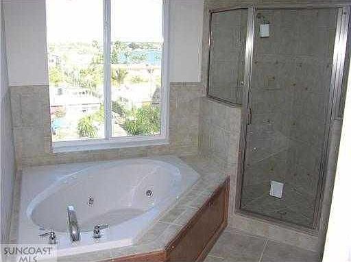 4th image of 605 Poinsettia Ave APT 3