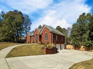 105 Thoroughbred Ln, Alabaster, AL 35007