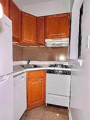 Rented by Compass | media 11