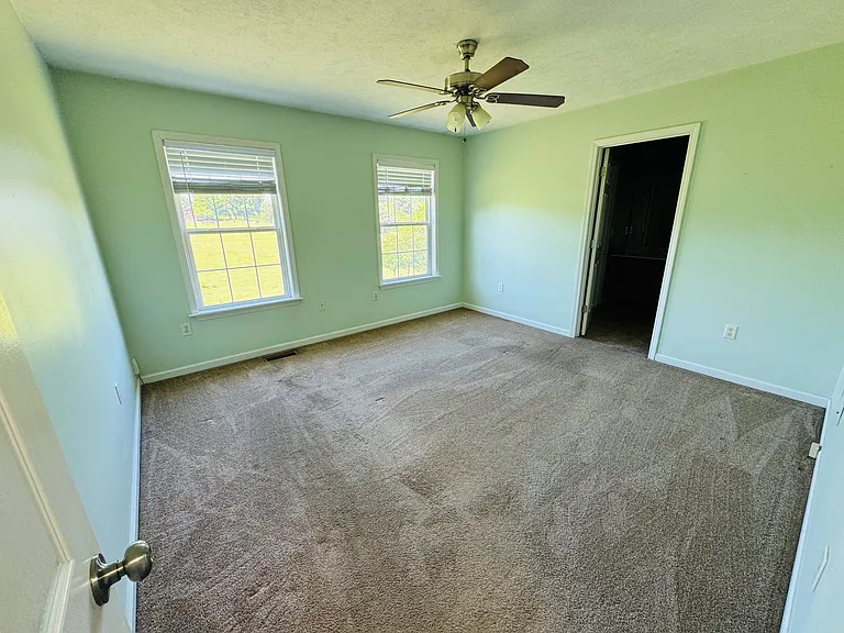 6832 Greenbrook Dr — Photo 10