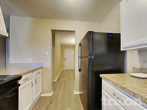 5th image of 9324 Timberbluff Rd