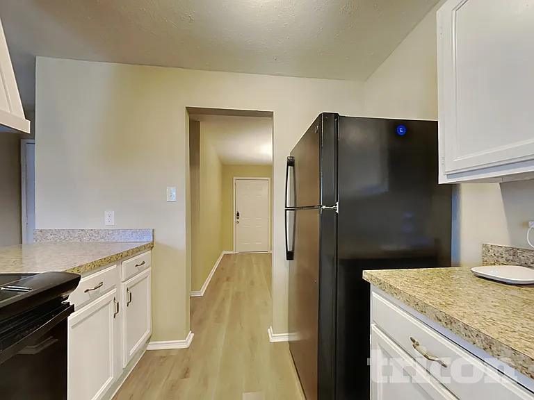9324 Timberbluff Rd — Photo 5