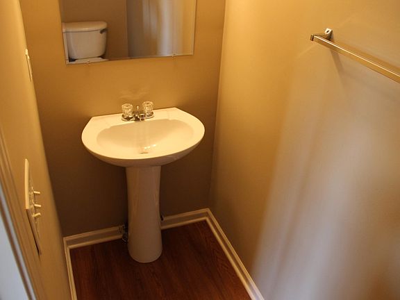 2nd image of 135 Lee Dr APT 6