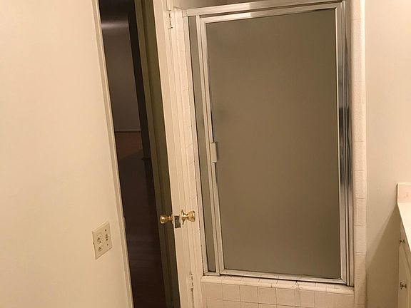 5th image of 445 S Los Robles Ave APT 104