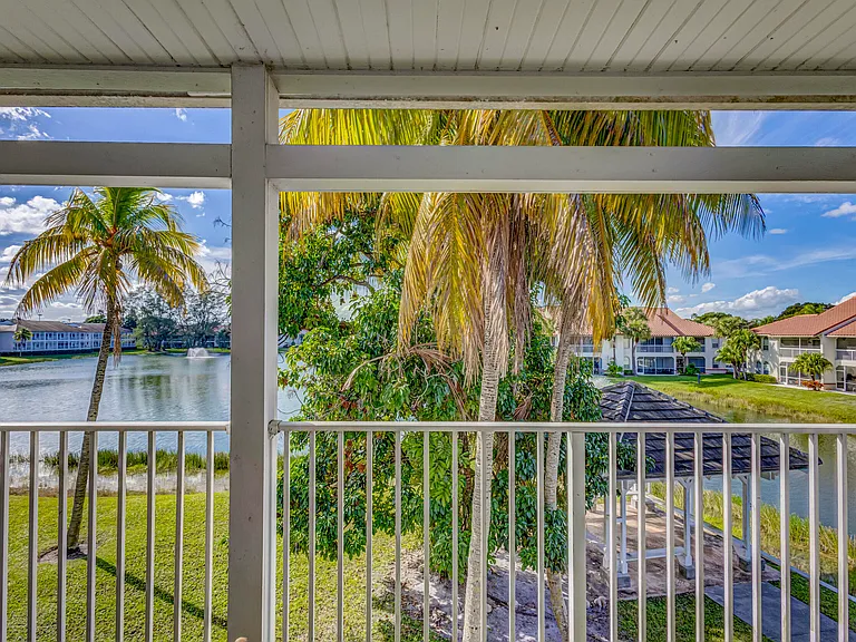 296 Cypress Point Dr — Photo 34