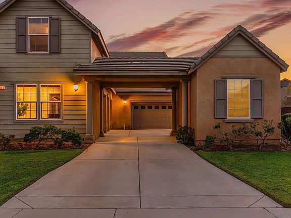 2nd image of 3131 Beven Dr