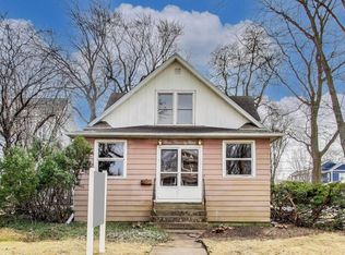 929 Prairie Ave, Park Ridge, IL 60068