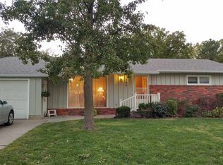 103 S College Dr, Hesston, KS 67062