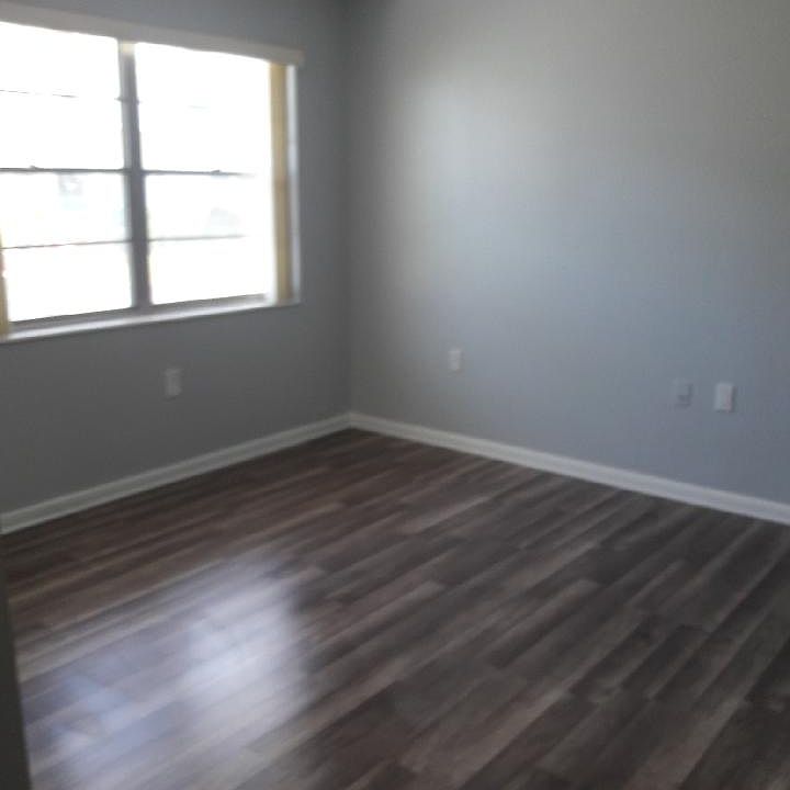 1st image of 6050 21st St N APT 2