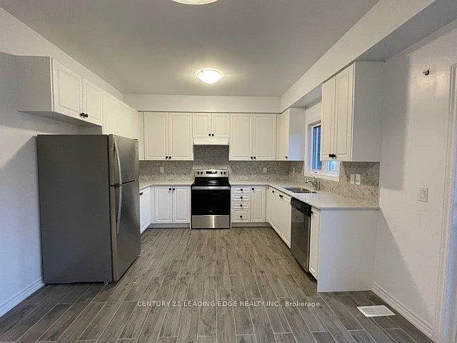 234 Ridley Cres — Photo 5