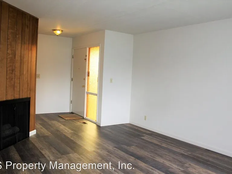 3484 Angelina Dr — Photo 2