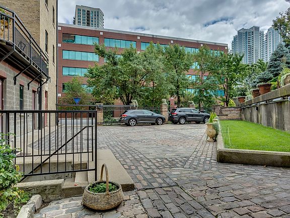 5th image of 641 W Grand Ave APT 2R