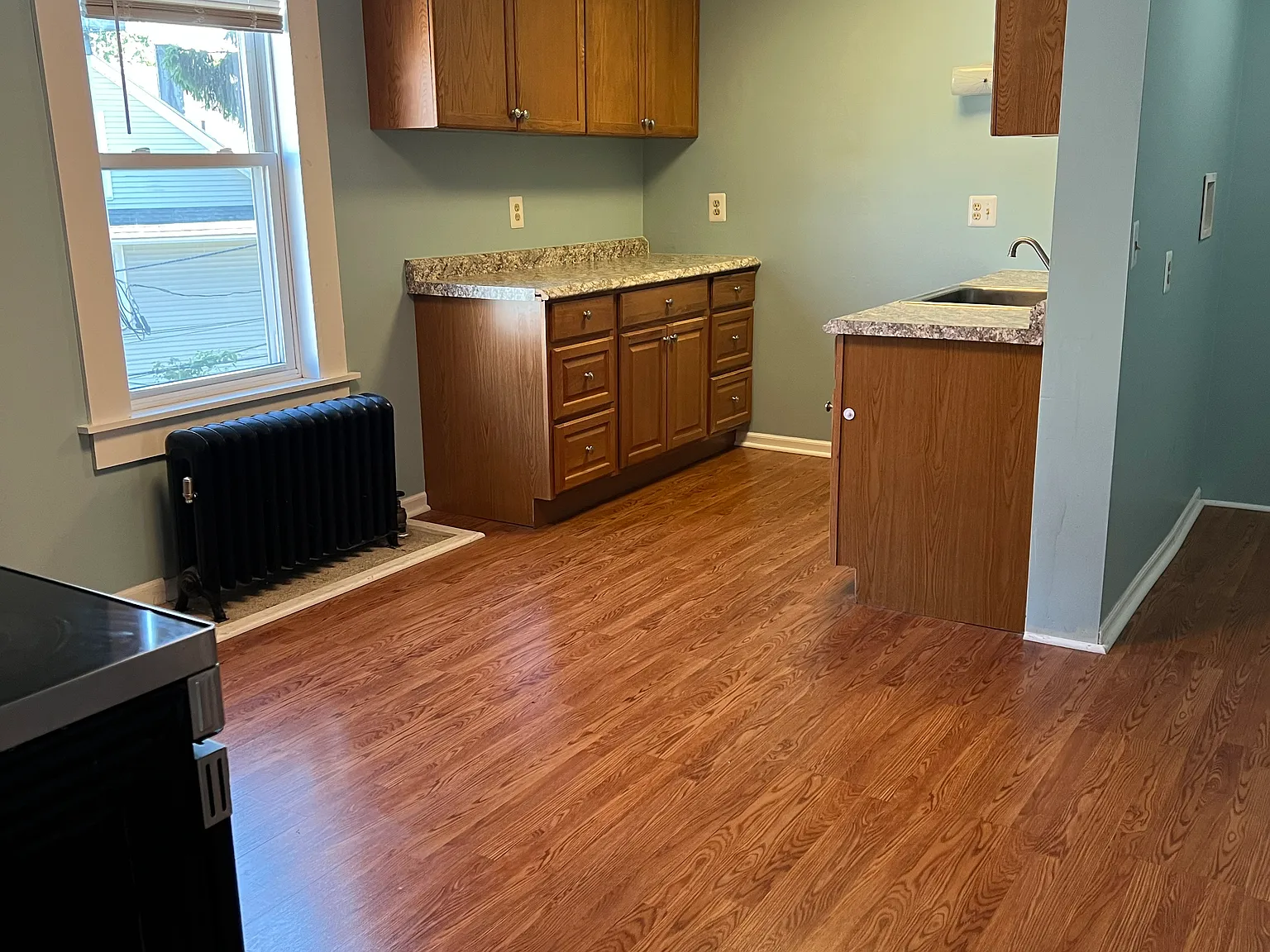 2 bed, 1200 sqft, $1,985 — Photo 4