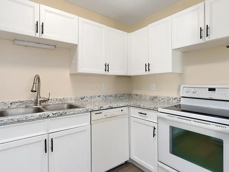 3941 Karl Rd #326 — Photo 6