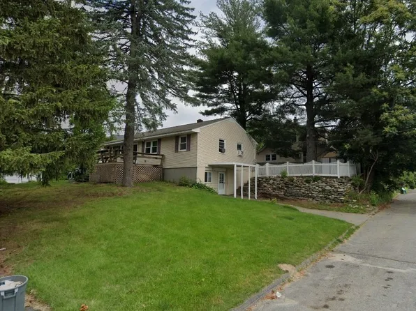 4 Ashley St, Worcester, MA 01604