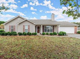 512 Cherokee Rd, Winder, GA 30680