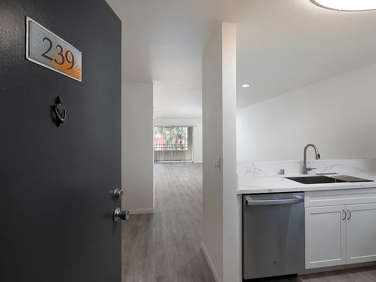 Mission Pacific Apartments — Photo 60