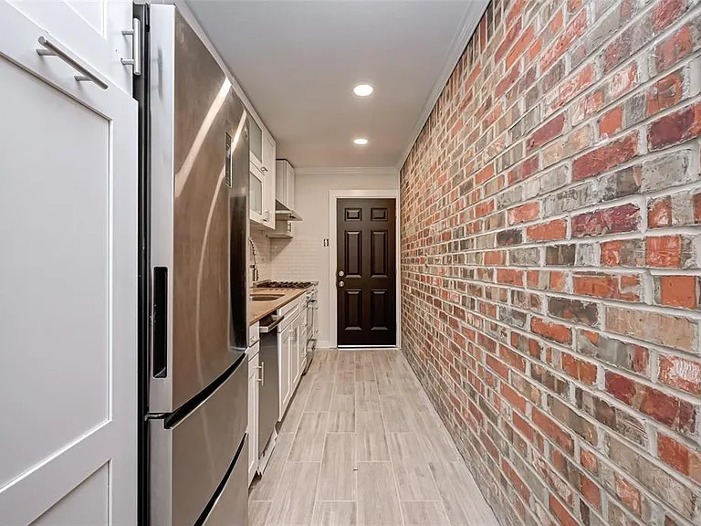 1747 Wroxton Ct #2 — Photo 9