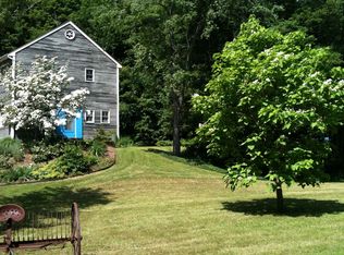 322 E River Rd, Chester, MA 01050