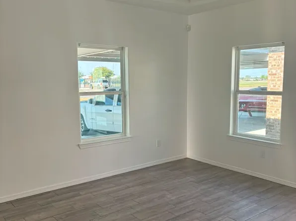 2909 Basil Dr, Weslaco, TX