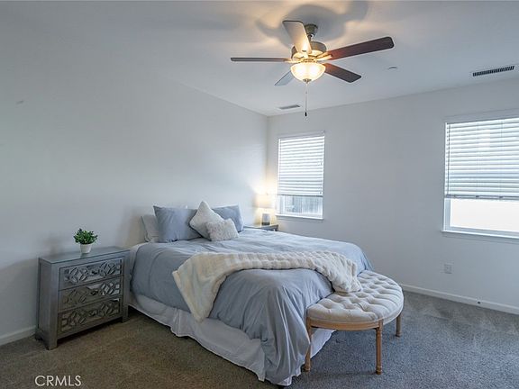 5th image of 2982 Beaumont Ave