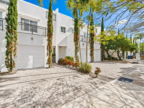 830 NE 19th Avenue, Fort Lauderdale, FL 33304