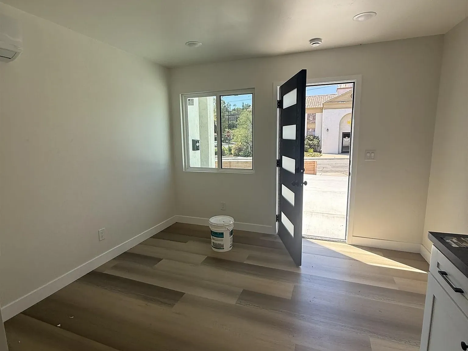 Studio, 1.0 bath, 203 sqft, $2,000 — Photo 3