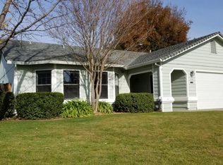 910 Countryside Dr, Red Bluff, CA 96080