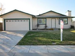 6049 Coad Ln, Riverbank, CA 95367
