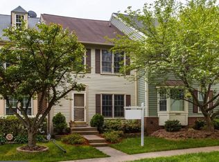 14081 Betsy Ross Ln, Centreville, VA 20121