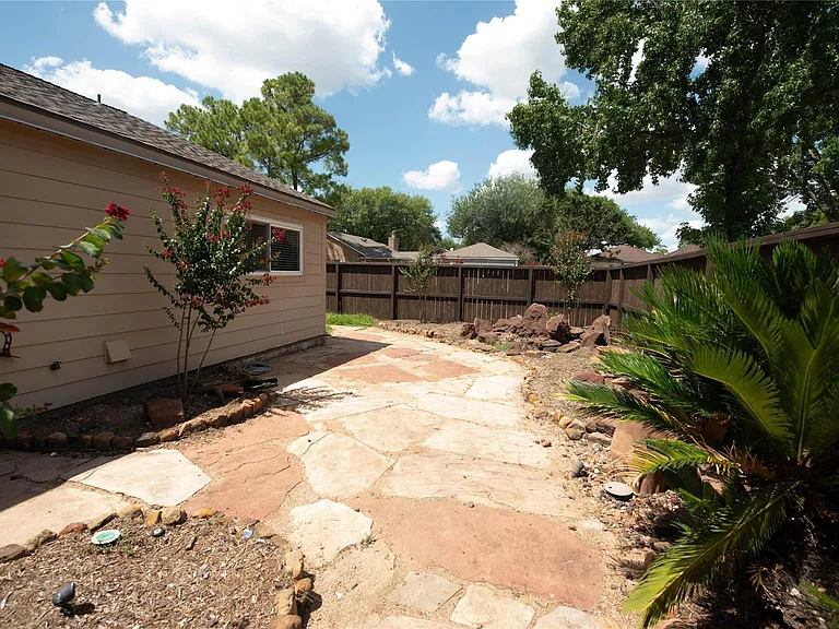 2303 Silver Sage Dr — Photo 24
