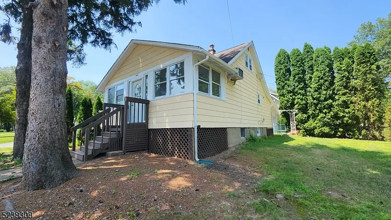 148 Ridgedale Ave photo 1
