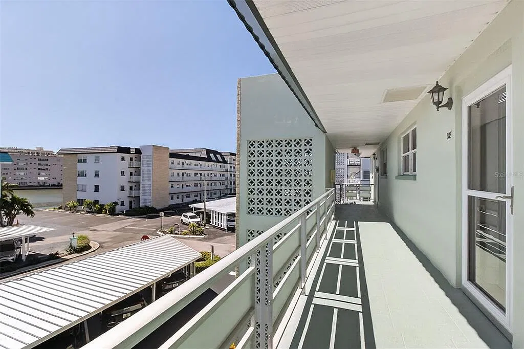 2 bed, 2.0 bath, 1250 sqft, $2,100 — Photo 4