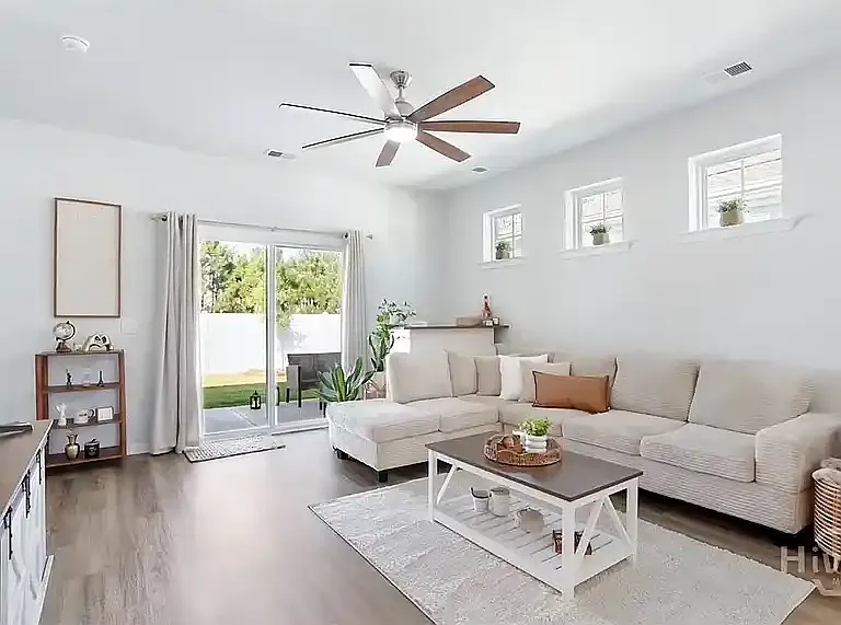 168 Holloway Hl — Photo 14
