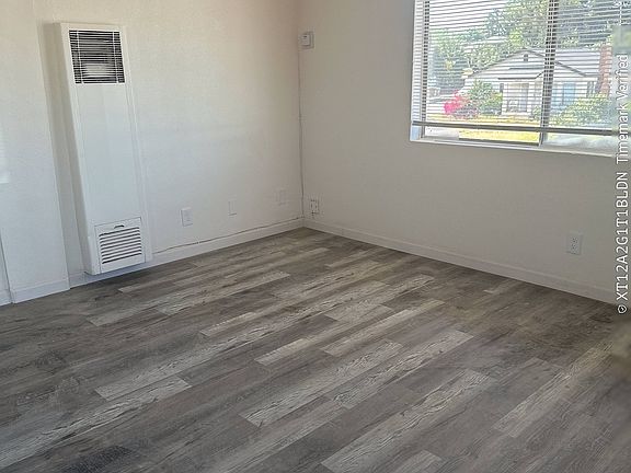 5th image of 2641 Niles St APT 4